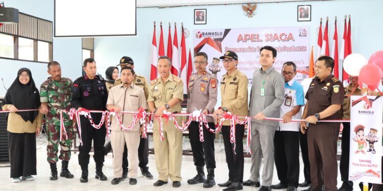 Wali Kota Parepare Dr HM Taufan Pawe diwakili Asisten III Setdako Parepare, Eko W Ariyadi menghadiri Apel Siaga Pengawasan dan Launching Jarimu Awasi Pemilu dan Posko Kawal Hak Pilih di Aula Mako Brimob Parepare, Selasa (14/2/2023)