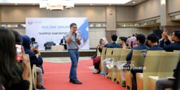 Kuliah Umum, UNIBOS Hadirkan Rocky Gerung