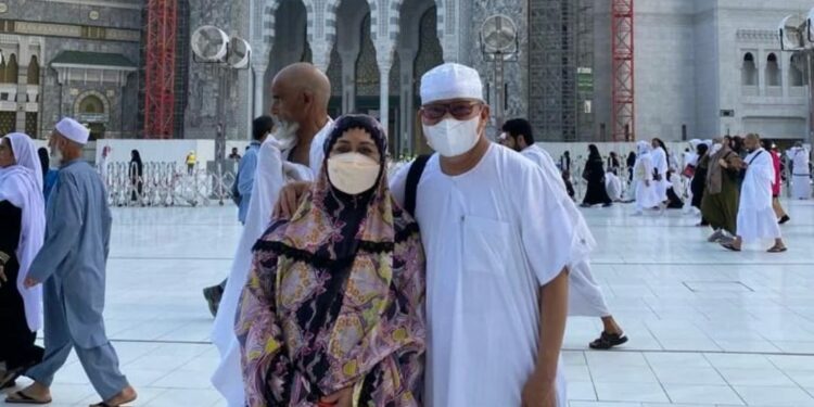 Wali Kota Parepare, Dr HM Taufan Pawe dan istri, Hj Erna Rasyid Taufan selesai melaksanakan ibadah umrah