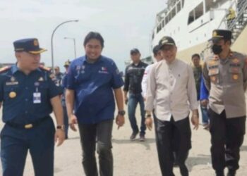 Pantau Fasilitas, Taufan Pawe Kunjungi Pelabuhan Nusantara Parepare