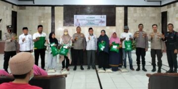 Polres – Baznas Parepare Kolaborasi Distribusi Zakat dan Paket Ramadan