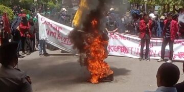 Mahasiswa di Sidrap Unjuk Rasa Tolak PERPPU Ciptaker dan Minta Perbaiki Citra Sidrap
