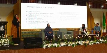 Kuliah Tamu Bersama Konjen Australia, Penerima Beasiswa Australia Berbagi Tips