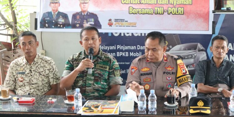 – Kepala Kepolisian Resor (Kapolres) Pinrang terus gencar melaksanakan Jumat Curhat sekaligus temu warga di warkop Bang Ali Jalan Sukawati, Kecamatan Sawitto Kabupaten Pinrang, Sulawesi Selatan (Sulsel), Jumat (5/5/2023)