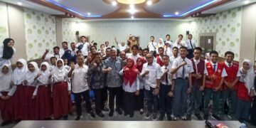 Bupati Pinrang Melepas Kontingen PMR Ikuti Jumbara Tingkat Provinsi