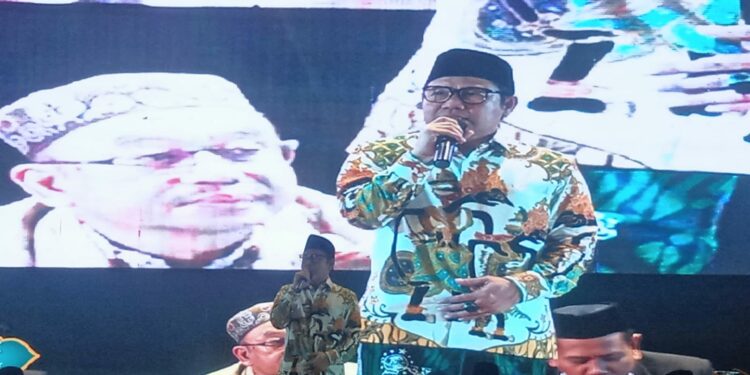 Ponpes An-Nahdlah Makassar memperingati Haul ke-10 tahun AG. KH. Muh. Harisah, AS, pendiri Ponpes An-Nahdlah Makassar di Balai Gendung Manunggal pada Sabtu (20/5/2023) malam yang dihadiri Cak Imin