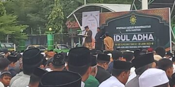Salat Idul Adha Bersama Ribuan Warga Muhammadiyah, Taufan Pawe Minta Didoakan