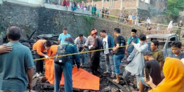Rumah Warga Terbakar di Soreang, Seorang Lansia Terjebak dan Ditemukan Meninggal