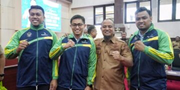 Lepas 83 Atlet Menuju Pornas XVI Korpri, Gubernur Andi Sudirman Harap PNS Kedepankan Sportivitas