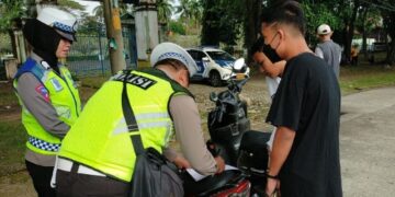 Satlantas Polres Pinrang Jaring Puluhan Kendaraan Pengemudi Pemula Hingga Plat Gantung