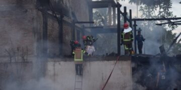 Terdengar Suara Letusan, Dua Rumah di Pinrang Habis Terbakar