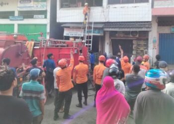 Diduga Dari Kompor Menyala, Ruko di Soreang Parepare Terbakar