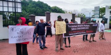 Marak Dugaan Korupsi, LSM dan Warga Demonstrasi di Polres dan Kejari Parepare