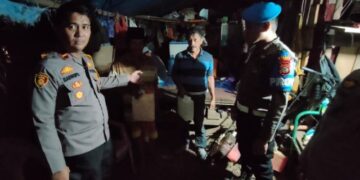 Polsek Pitu Riase Tumpahkan Puluhan Liter Tuak