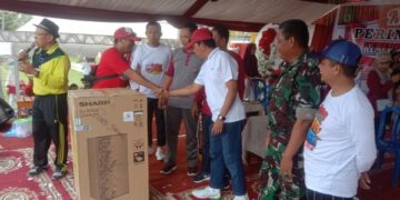 Perayaan HUT RI ke-78 di Baranti Meriah, H.Pathuddin Turut Bagi-bagi Hadiah