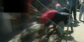 3 Pekerja Terkapar Saat Kerja Neon Box