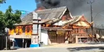 Pemiliknya Merantau, Dua Rumah di Barru Terbakar