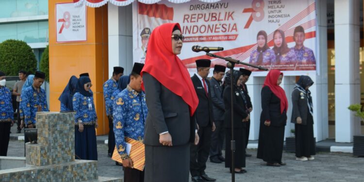 Direktur dan manajemen RSUD Andi Makkasau melaksanakan upacara HUT Kemerdekaan RI, Kamis (17/8/2023). Pelayanan RS tetap buka di momentum kemerdekaan