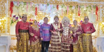 Hadiri Pernikahan Putri Ketua KKP Kaltim, Abdillah Natsir Perkuat Silaturahmi