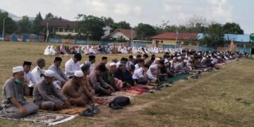 Musim Kemarau, Ratusan Warga di Panca Rijang Gelar Salat Istisqa’