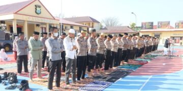 Masih Kemarau, Polres Sidrap Gelar Salat Istisqa Minta Turun Hujan