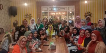 Erna Rasyid Taufan Apresiasi FCC Sulsel Helat Kompetisi Lagu Lawas