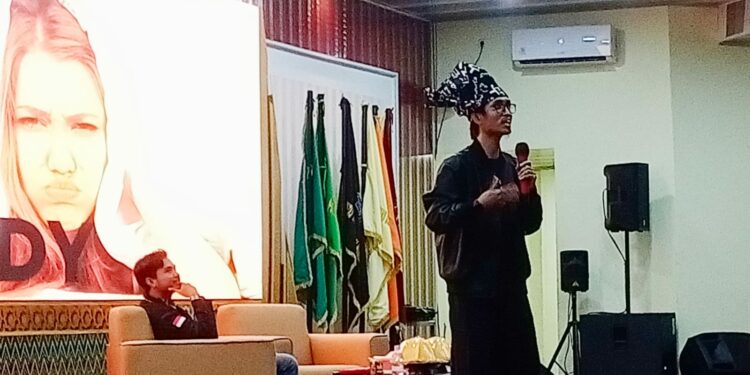 Rijal Djamal, content creator asal Makassar tampil di acara Talk Show Auditorium IAIN Parepare, Kamis (28/9/2023) malam.