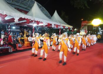 Ketua DPRD Parepare Lepas Peserta Gerak Jalan HUT Kemerdekaan di Malam Kedua