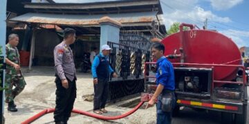 Polres dan Kodim Kolaborasi Salurkan Ribuan Liter Air Bersih di Bacukiki