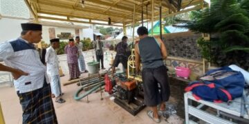 FOTO : Aktivitas Pengeboran Air di Masjid Nur Yasmin Parepare