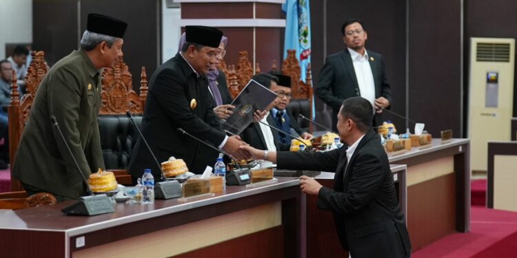 Pemerintah Provinsi (Pemprov) Sulawesi Selatan dan DPRD Provinsi Sulawesi Selatan menyepakati Anggaran Belanja dan Pendapatan Daerah (APBD) Perubahan Tahun Anggaran (TA) 2023