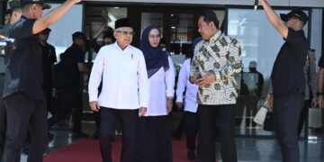 Batal Kunjungan ke Wamena, Pj Gubernur Bahtiar Dampingi KH Ma’ruf Amin Selama Transit di Makassar