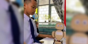 Acungi Jempol SMPN 1 Panca Rijang, Kadisdikbud Sidrap Harap Semua Sekolah Juga Memulai