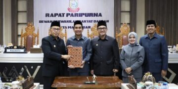DPRD dan Pemkot Tetapkan APBD Makassar 2024 Rp5,73 Triliun, Wali Kota Bersyukur
