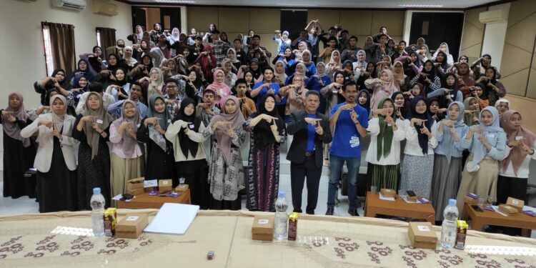 Program Tular Nalar berkunjung ke UIN Alauddin Makassar (UINAM) dan berbagi pengetahuan mengenai pemilu, demokrasi, dan pengindraan hoaks atau prebunking pada 106 mahasiswa Fakultas Dakwah dan Komunikasi, Rabu (15/11/2023)
