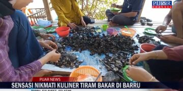 “Perjuangan” Nikmati Tiram Bakar di Barru