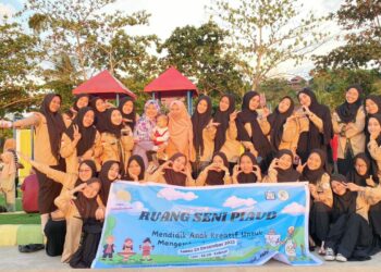 PIAUD IAIN Parepare Kembangkan Kreativitas Anak di Taman Bermain Masjid Terapung