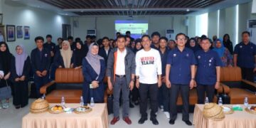 Rektor Unibos Terima Buku Tabungan KIP-K 2023 dari LLDIKTI