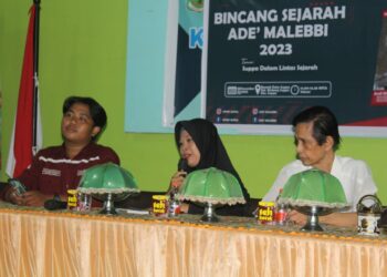 Bincang Sejarah di UPTD Suppa, menghadirkan narasumber penulis buku Andi Makkasau Sabriah Hasan dan Andi Makmur Makka sebagai editor buku