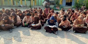 SMPN 9 Parepare Rutin Gelar Literasi  Al-Qur’an