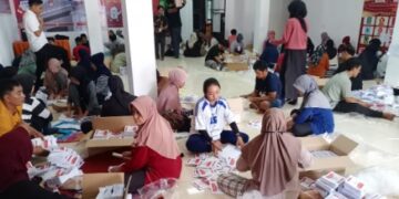 Petugas Sorlip KPU Pinrang Temukan Kertas Suara Presiden Robek Hingga Tak Bergambar