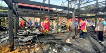Kebakaran di Pinrang, Pemilik Rumah Nyaris Terpanggang