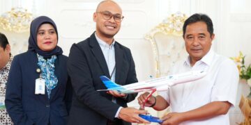 Perkuat Posisi Sulsel, Pj Gubernur Sulsel Minta Garuda Indonesia Tambah Rute Penerbangan