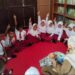 Antusiasme siswa-siswi SDN Jinato No. 68 Kepulauan Selayar saat belajar. Tingkat  literasi dan numerasi siswa di sekolah ini mencapai  400%