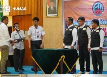 Pj Wali Kota Parepare Kukuhkan Pengurus FMB