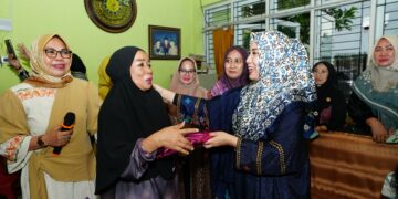 Jelang Lebaran, Dekranasda Sulsel Berbagi di Panti Asuhan