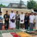 Haidir Fitra Siagian (ke-5 kiri) bersama Lurah Batang Kaluku Kecamatan Somba Opu Kabupaten Gowa, tokoh masyarakat serta pengurus Masjid Nur Yasin Perumahan BTN Griya Lestari setelah khutbah Idul Fitri 1 Syawal 1445 H, Rabu (10/4/2024)