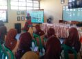 Pemaparan Materi Fotografi kepada Peserta Pelatihan Fotografi di SMAN 8 Pinrang. (Faizal/PijarNews)