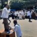 Foto: Ikbal
(Aksi damai bela Palestina Forum Rektor Perguruan Tinggi Muhammadiyah dan Aisyiyah di depan kampus Universitas Muhammadiyah Parepare, Selasa, 7/5/2024).