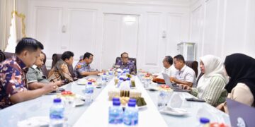 Target Pendapatan Capai 200 Persen, Manajemen RSUD La Mappapening Temui Prof Zudan